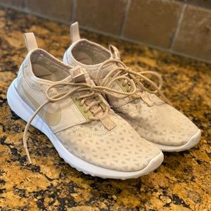 Women’s Nike Running Shoes